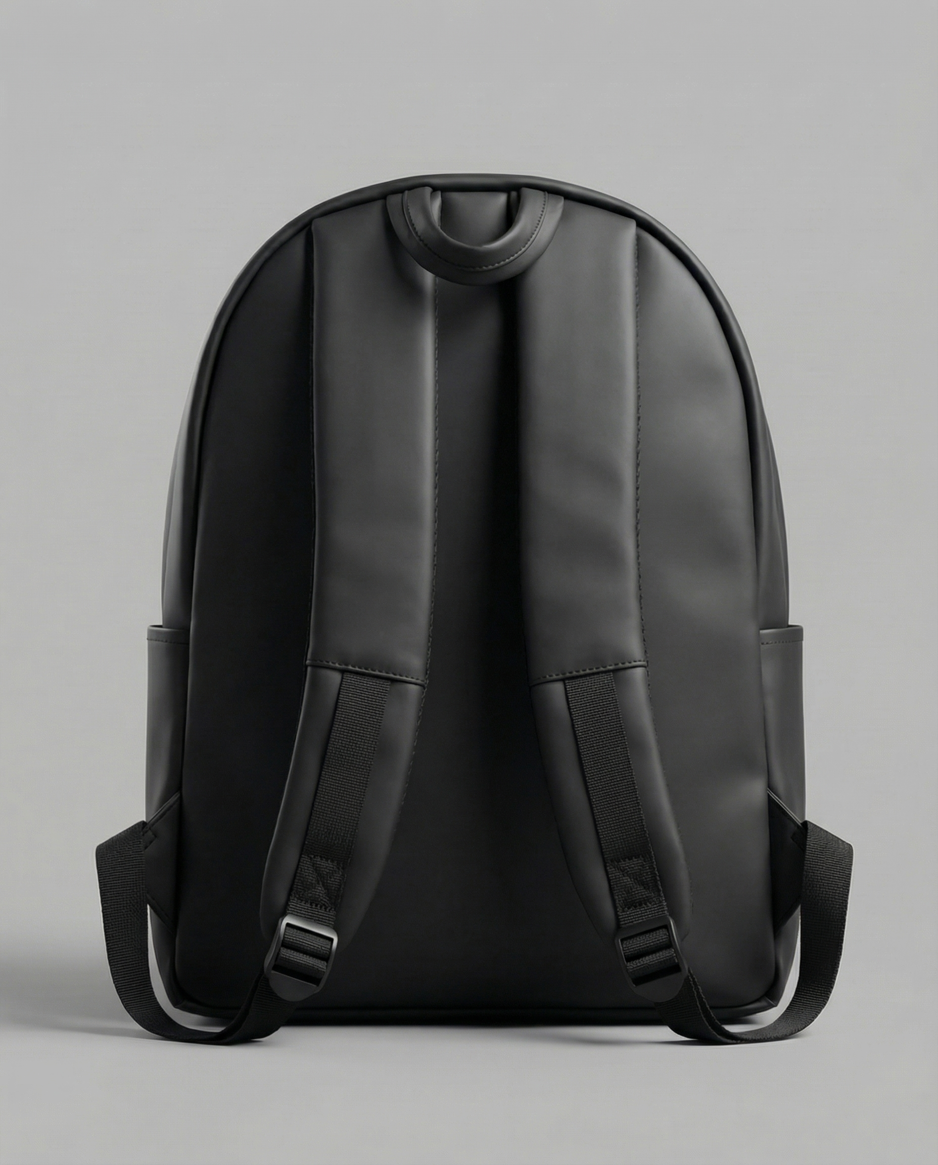 LEATHER BAGPACK