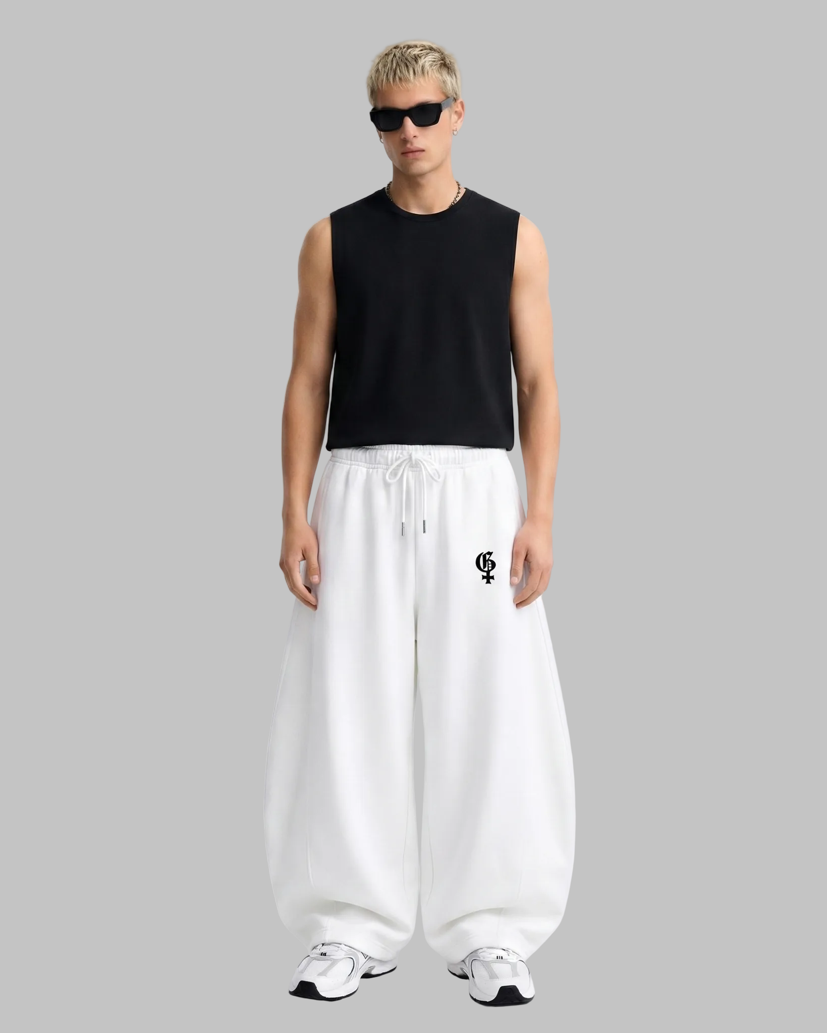 Genrage White Balloon Pants
