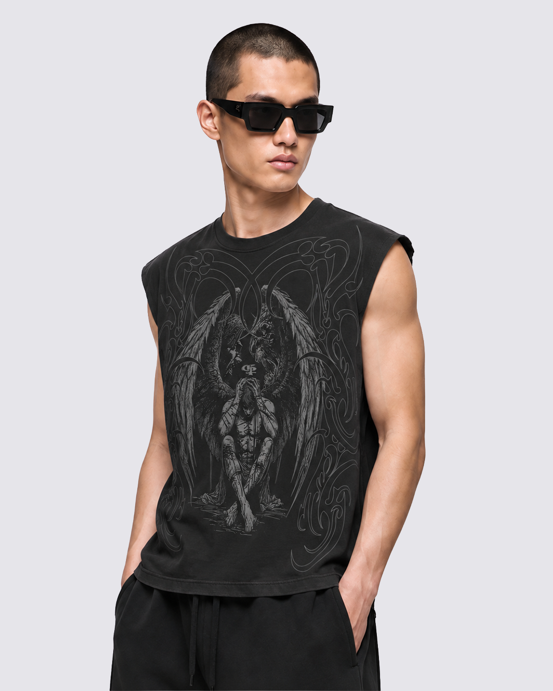 strain-black-vest-genrage-2