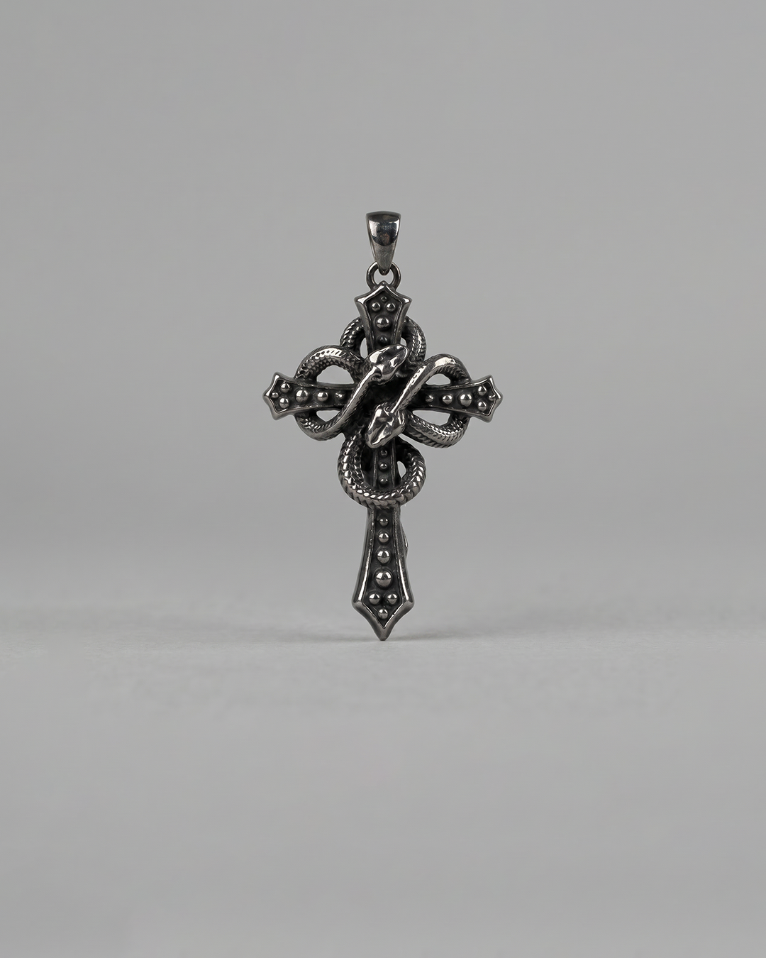 viper-charm-pendant-genrage-1