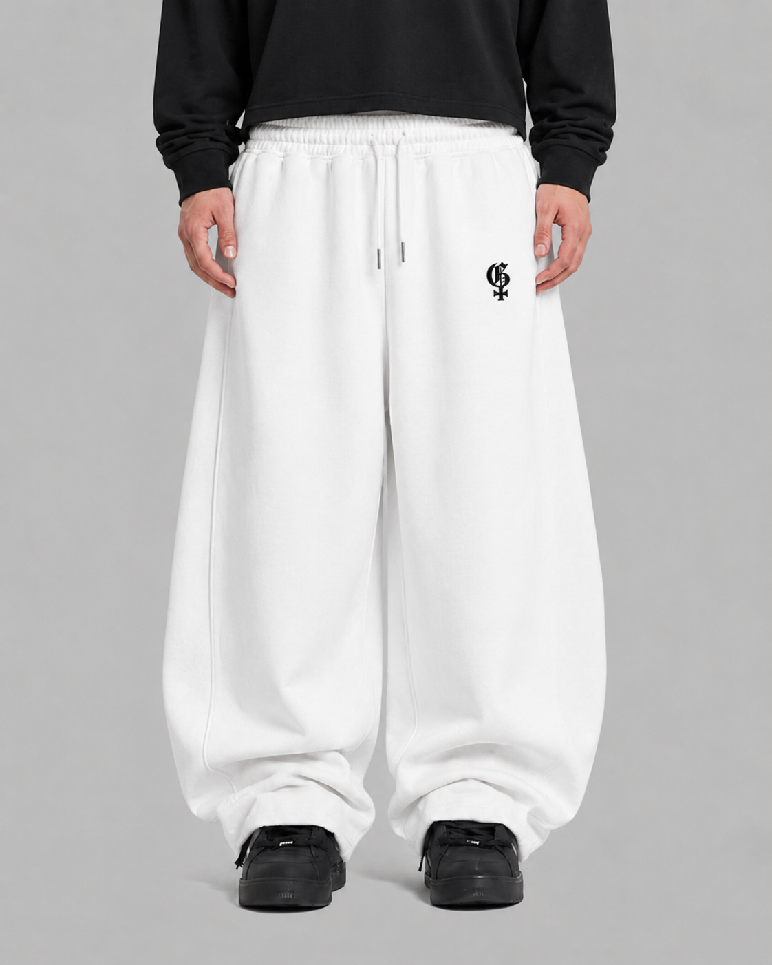Genrage White Balloon Pants