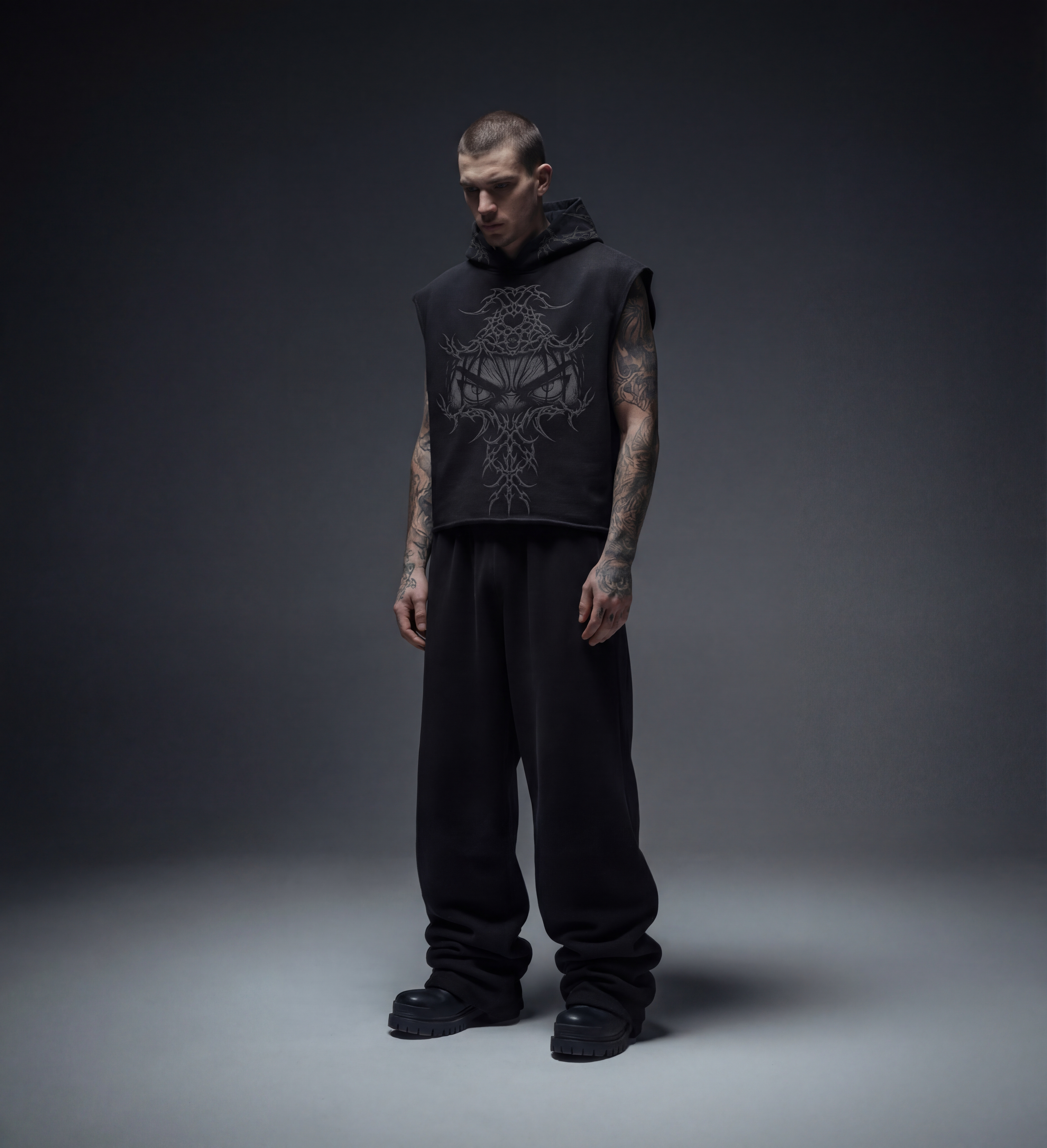 Gaze Black Boxy Sleeveless Hoodie