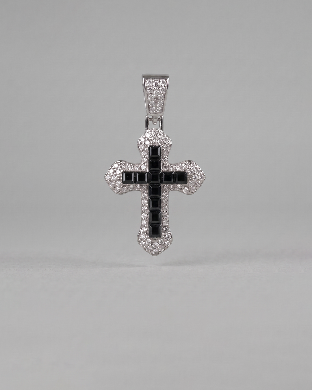 aura-charm-pendant-genrage-1