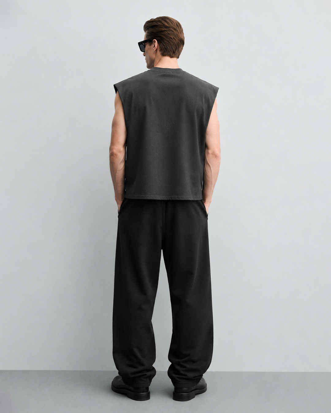 dagger-dark-grey-vest-genrage-6