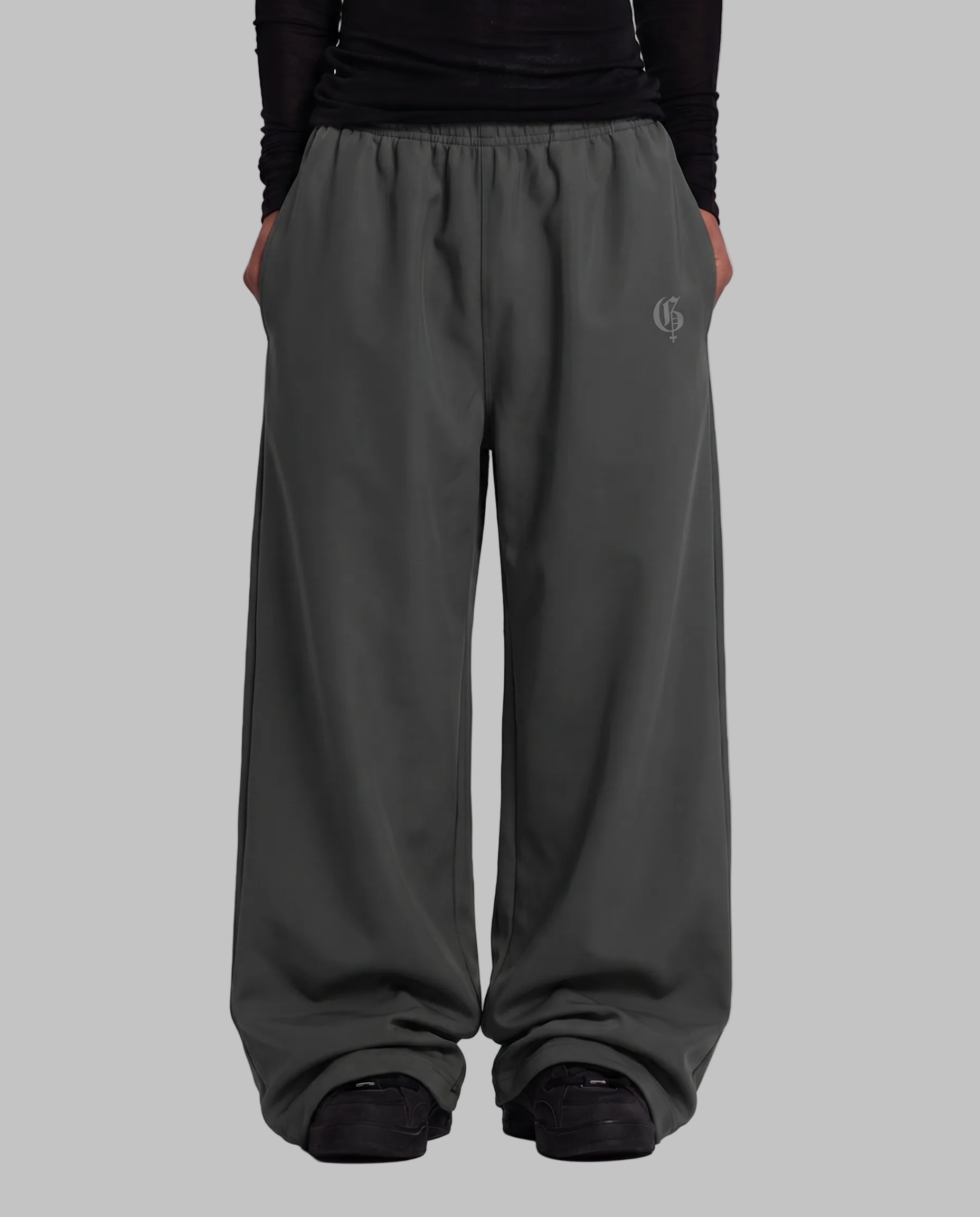 dark-grey-basic-baggy-pants-genrage-2
