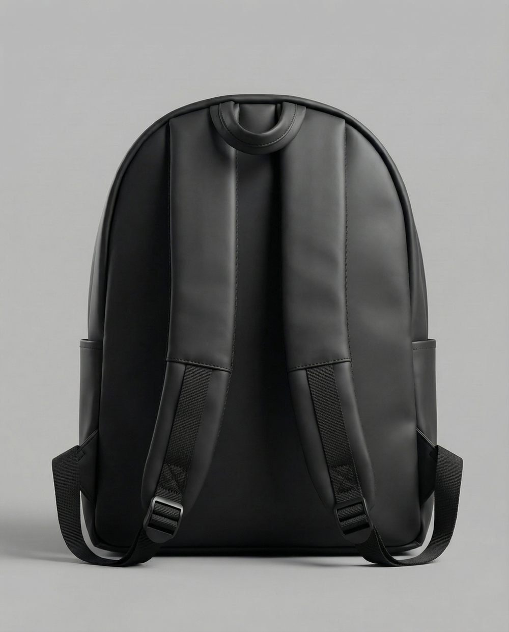 LEATHER BAGPACK
